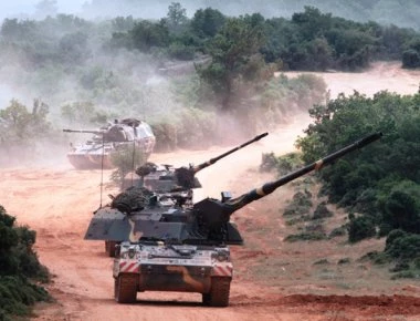 Pzh 2000GR: Η «γροθιά» του ελληνικού Πυροβολικού (βίντεο)
